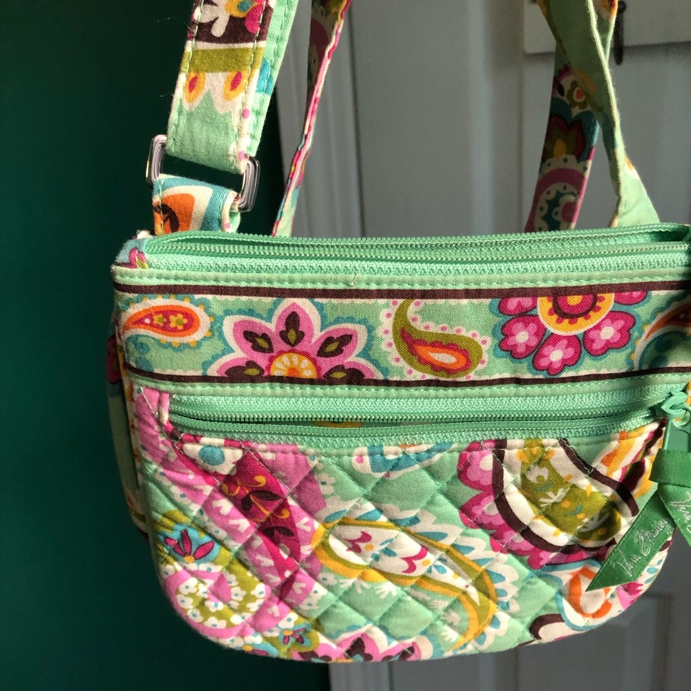 Vera Bradley tutti-frutti Crossbody - Picture 5 of 5